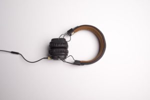 headphone-1868612_640